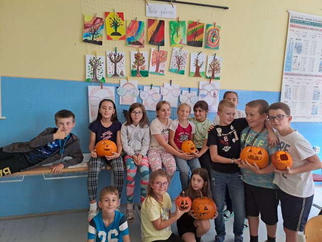 haloweenskavyzdoba 8